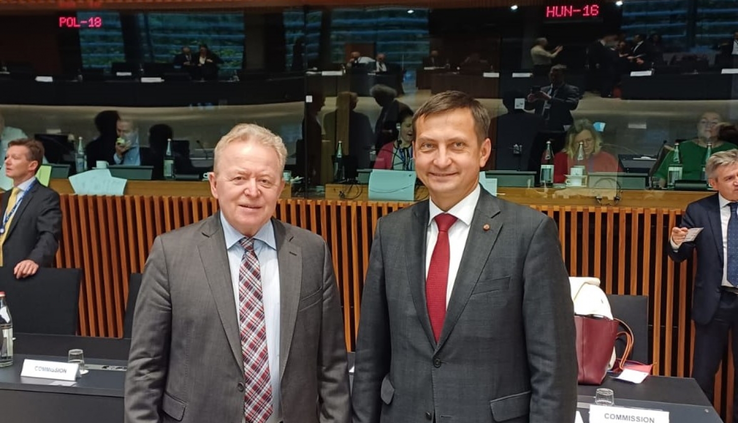 zemkopības ministrs Armands Krauze ES Lauksaimiecības un zivsaimniecības padomes sēžu zālē Luksemburgā